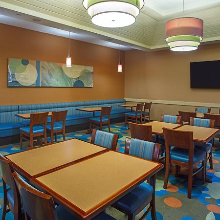 Holiday Inn Express Hotel & Suites Virginia Beach Oceanfront, An Ihg Hotel Esterno foto