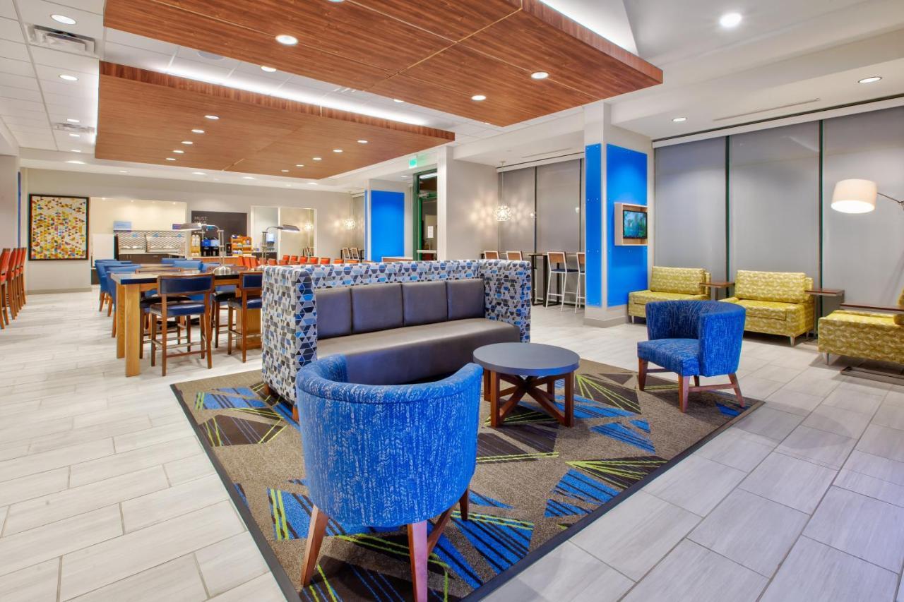 Holiday Inn Express Hotel & Suites Virginia Beach Oceanfront, An Ihg Hotel Esterno foto