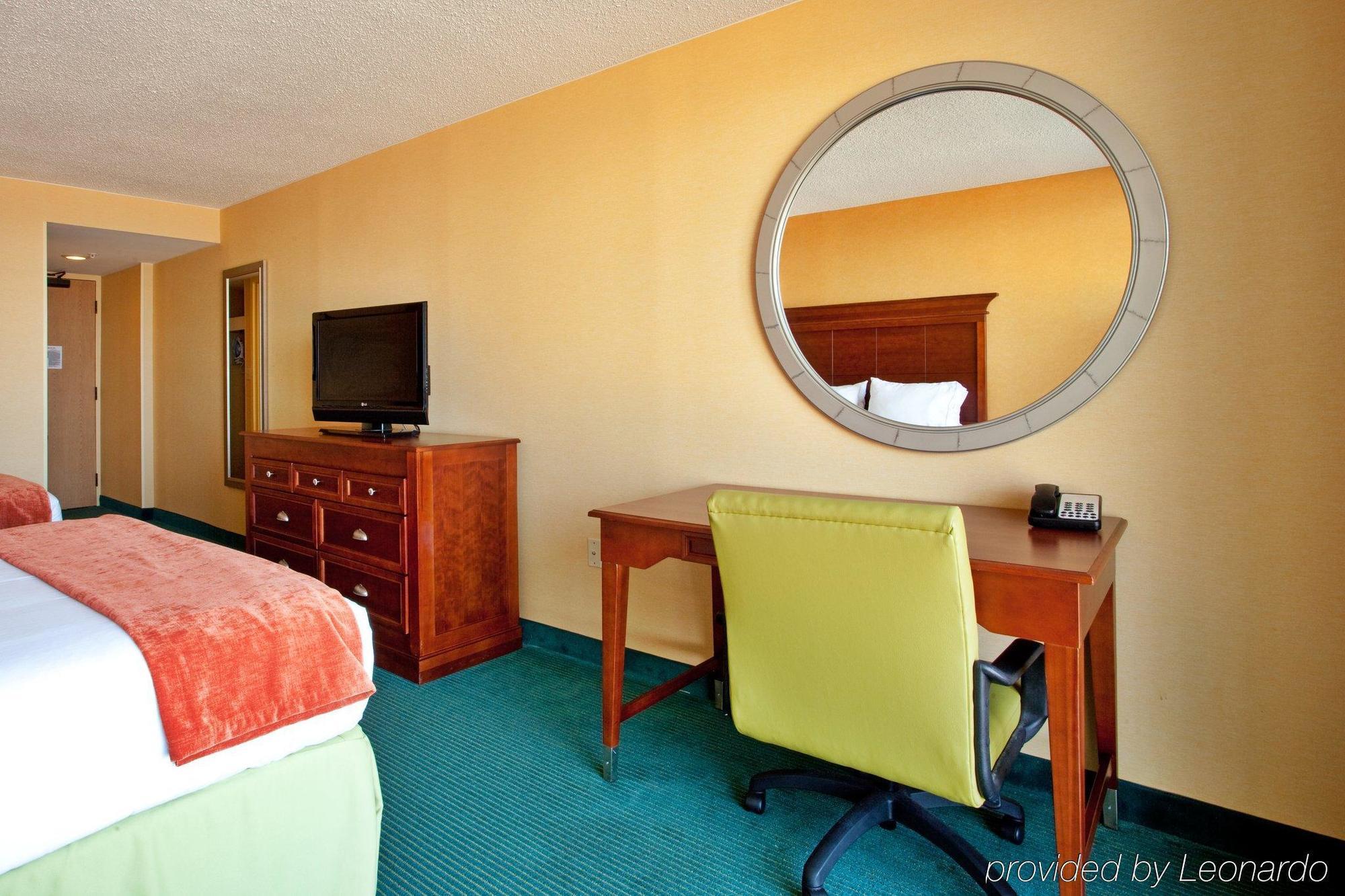 Holiday Inn Express Hotel & Suites Virginia Beach Oceanfront, An Ihg Hotel Camera foto