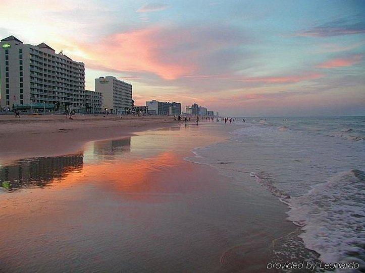 Holiday Inn Express Hotel & Suites Virginia Beach Oceanfront, An Ihg Hotel Esterno foto